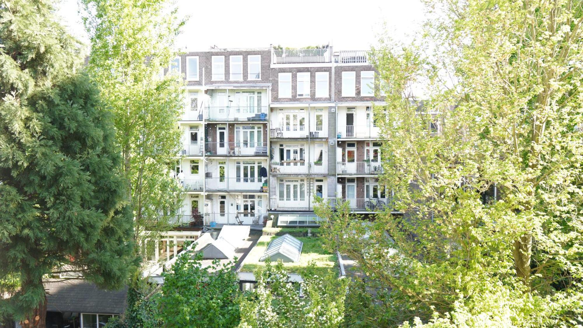 Onefam Amstel Ostello *